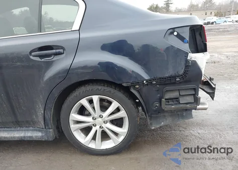 2013 Subaru Legacy 2.5I Limited z USA, uszkodzony, nr VIN 4S3BMBL64D3002430